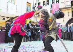 El Mercado Medieval llena de visitantes el casco antiguo