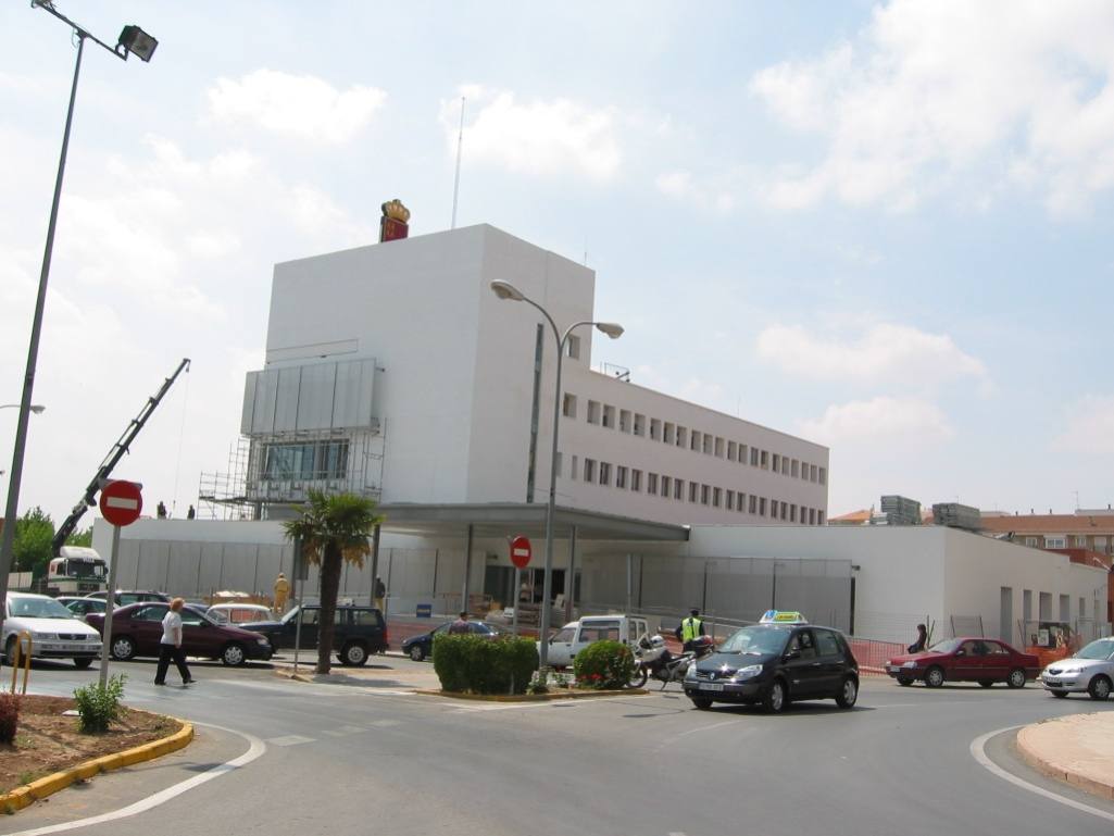 Fachada del hospital Virgen del Castillo de Yecla