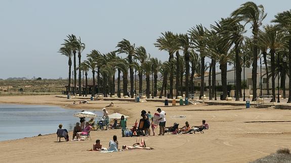 Playa de Islas Menores en el Mar Menor.