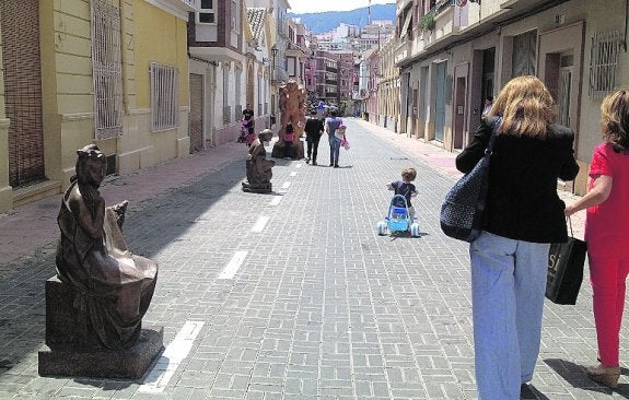 Decenas de esculturas se exhibieron en las calles. 