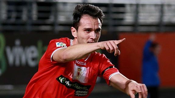 Kike celebra un gol.