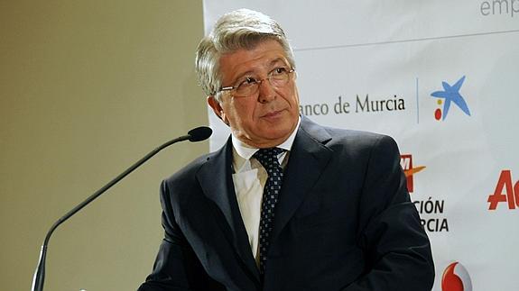 Enrique Cerezo, en el Foro Nueva Murcia, celebrado este miércoles en Lorca. 