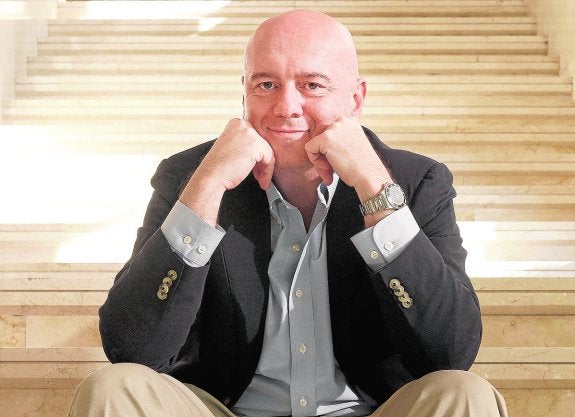 Rafael Martínez-Simancas.
:: alberto ferreras