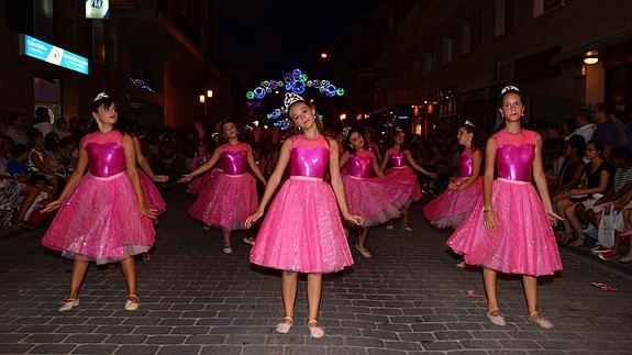 Desfile de la Cabalgata Infantil del Vino. 