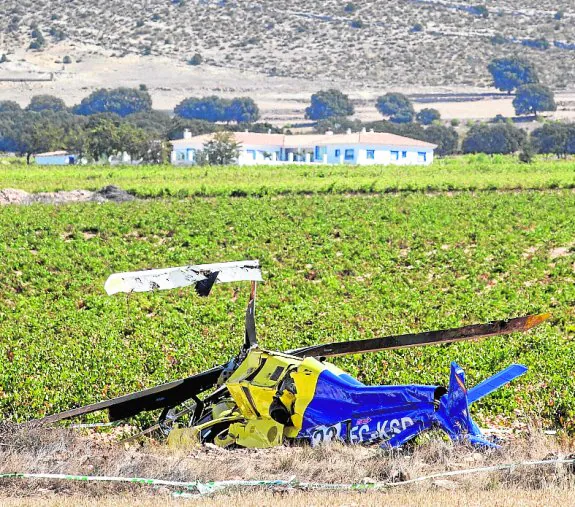 Helicóptero accidentado en la extinción del incendio de Almansa.