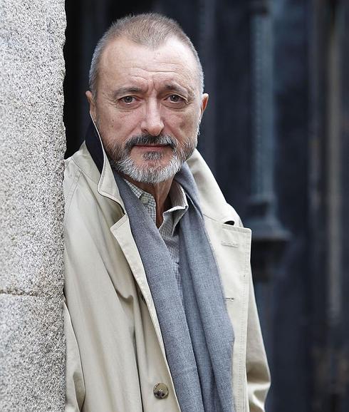 Arturo Pérez-Reverte.