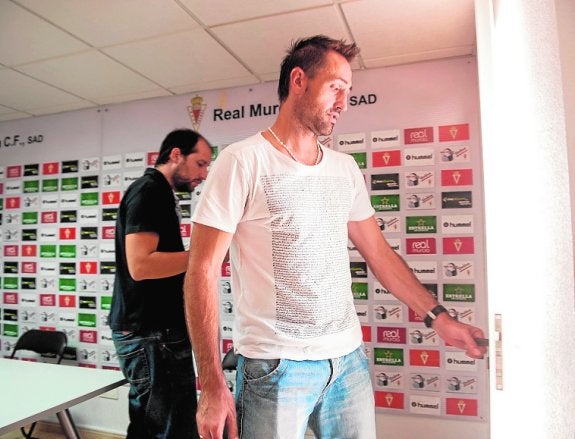 Aira, en la sala de prensa de Cobatillas. :: javier carrión / agm
