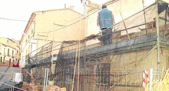 Trabajos que se realizan en el molino harinero. J.L.P.