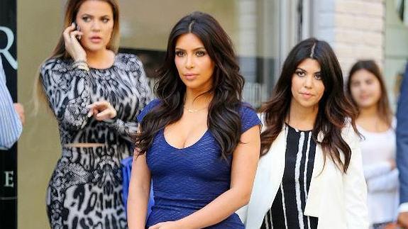 Kim Kardashian y sus hermanas, protagonistas del show Keeping Up With The Kardashians'