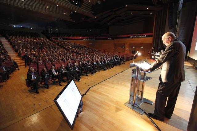 Carlos Egea, este sábado, durante su intervención en la convención de directivos de BMN celebrada en Granada.