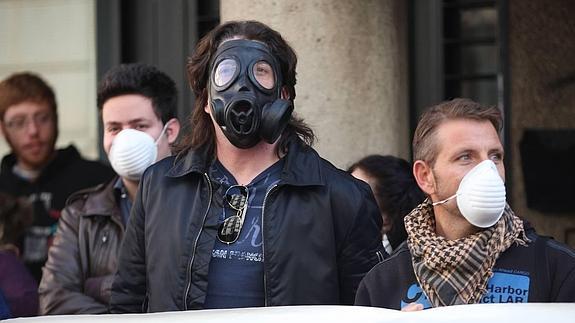 Mascarillas en la concentración de Aire Limpio. 