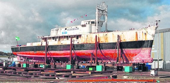 El 'Calypso' navega a la deriva