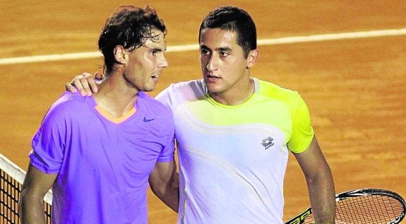 Nadal y Almagro, tras enfrentarse en Acapulco, en 2013.  