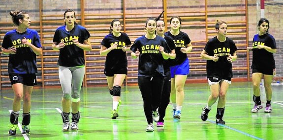 Entrenamiento del equipo de balonmano. 