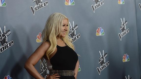 Christina Aguilera imita a Miley Cyrus