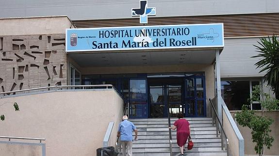 Entrada del hospital cartagenero Virgen del Rosell.