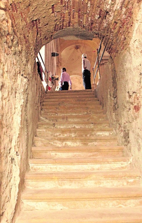 Escalinata que pudo servir de entrada a San Patricio. 