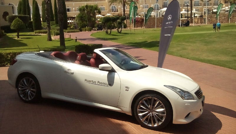 Infiniti vuelve a unir golf y motor