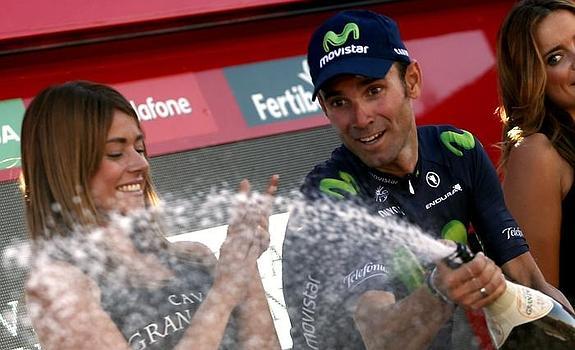Alejandro Valverde, este martes, celebrando su triunfo en la cuarta etapa de la Vuelta a España.