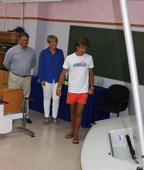  Noelia Arroyo y el alcalde de Los Alcázares, Anastasio Bastida en la presentación del campeonato. 