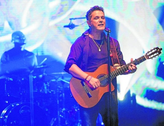 Alejandro Sanz canta 'Sirope'