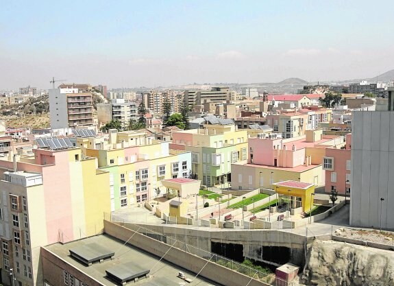 Panorámica del Barrio Universitario, con el edificio de laboratorios de la UPCT. 