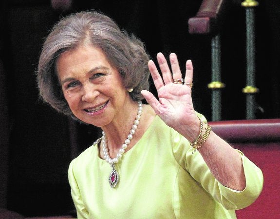 Doña Sofía, el día de la proclamación de su hijo Felipe como Rey de España.  
