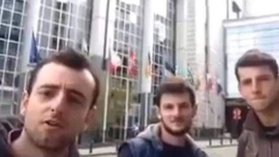 Tres jóvenes manchegos piden la independencia y arrasan en internet