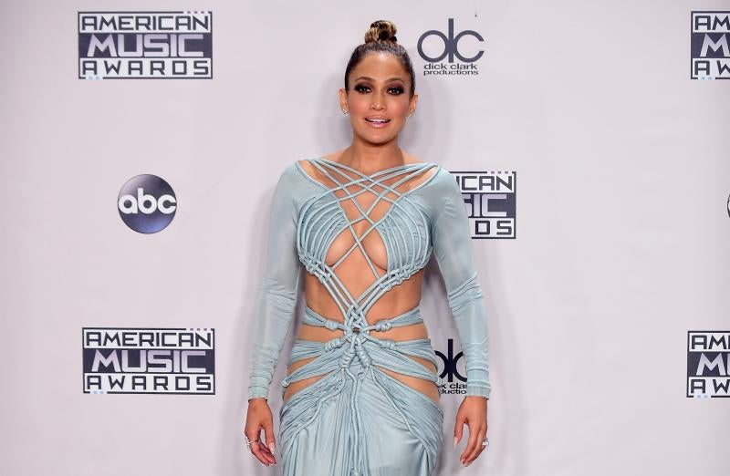 Jennifer Lopez presentó la ceremonia de los American Music Awards