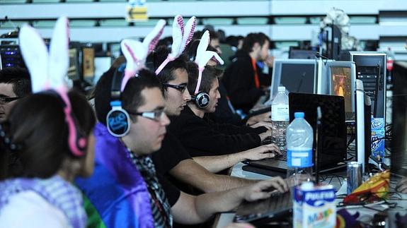 Asistentes a una edición anterior de la Lan Party en Murcia. 