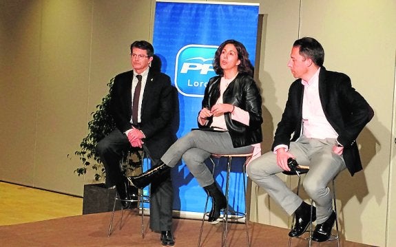 Francisco Jódar, Isabel Borrego y Fulgencio Gil, ayer en Lorca.