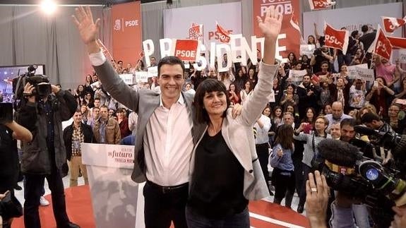 Pedro Sánchez y María González Veracruz, este miércoles en Murcia. 