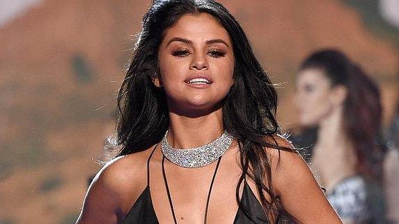 Selena Gomez en el desfile de Victoria Secret.