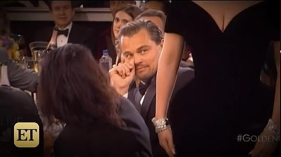 El momento en el que Lady Gaga emocionada se abría paso entre la multitud y el gesto de Leonardo DiCaprio en los Globos de Oro. 