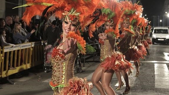 Un desfile del carnaval de Águilas. 