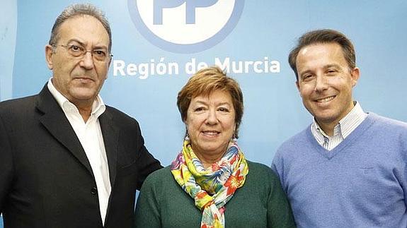 Pedro José Pérez, Pilar Barreiro y Fulgencio Gil.