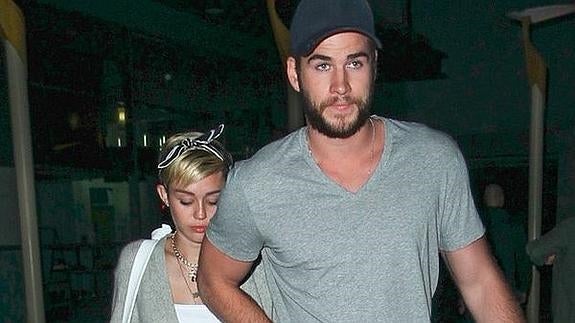 Miley Cyrus planea una boda «psicodélica» con Liam Hemsworth