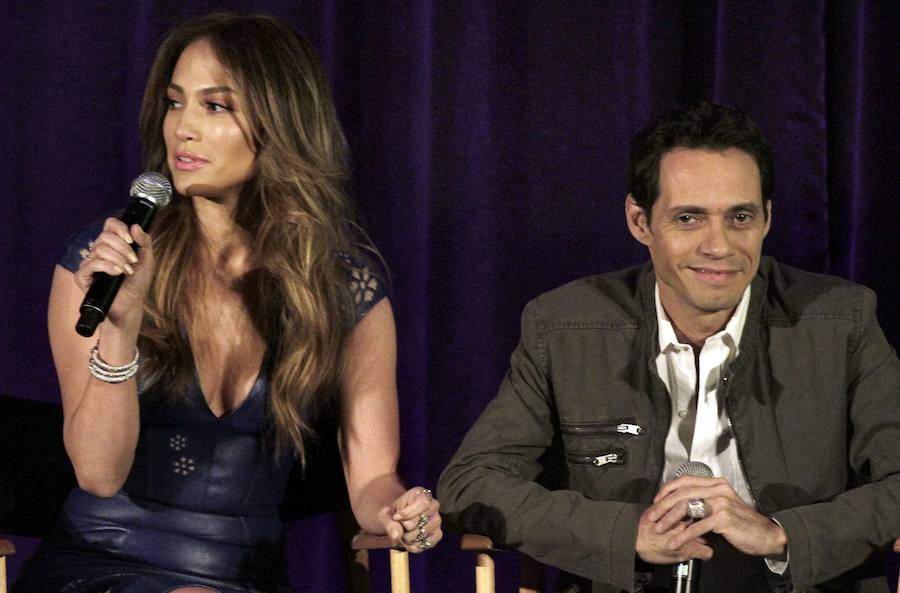 Jennifer Lopez y Marc Anthony durante un debate para Univisión, en 2012.