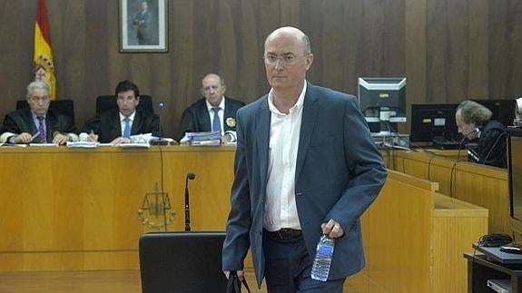 Juan Escudero, este lunes, en la Audiencia Provincial. 