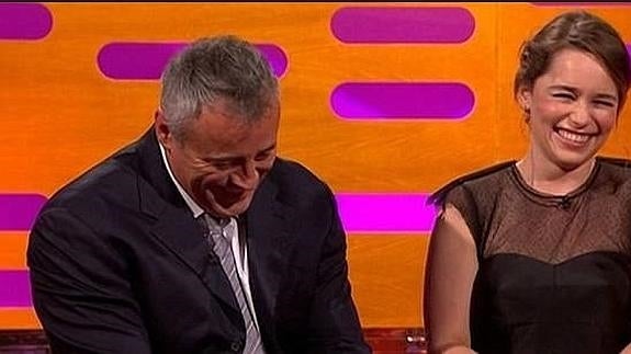 Matt LeBlanc y Emilia Clarke en un momento del programa. 