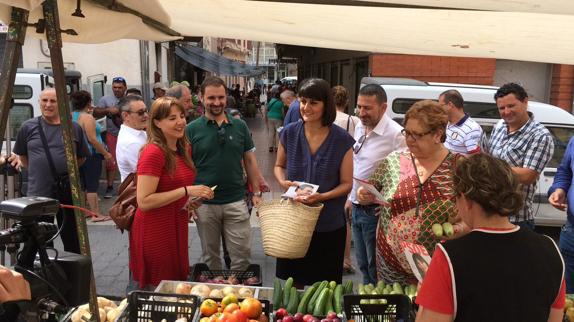 Veracruz pasea por la plaza lorquina de Hortalizas.