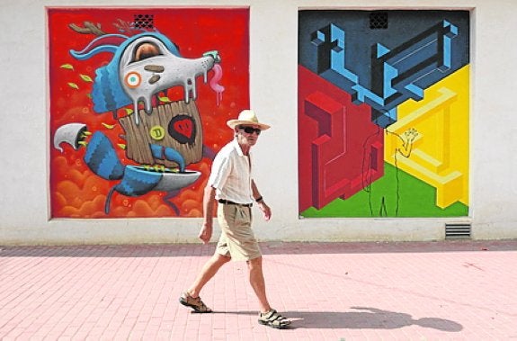 Uno de los murales en Los Alcázares.
