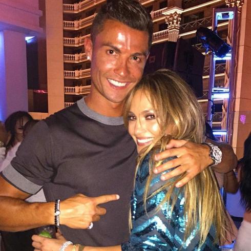 Cristiano Ronaldo con Jennifer Lopez.