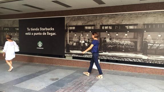 Imagen del cartel ubicado en El Corte Inglés de Gran Vía.