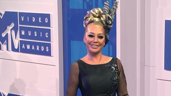 Belén Esteban indigna a un cantante americano por su falsa visita a los premios MTV