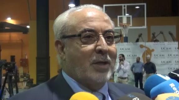 José Luis Mendoza tras la presentación del UCAM CB Murcia.