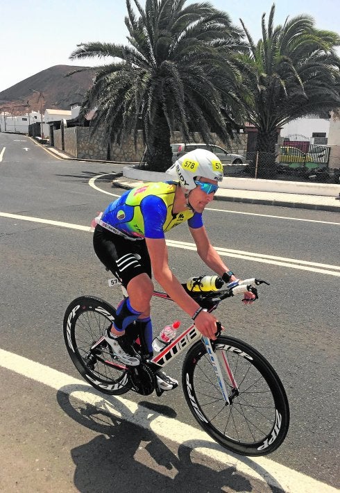 Pedro José Andújar, en el tramo de ciclismo, en una prueba de este año.