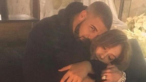 Rihanna borra a Jennifer López de Instagram tras saber que sale con Drake