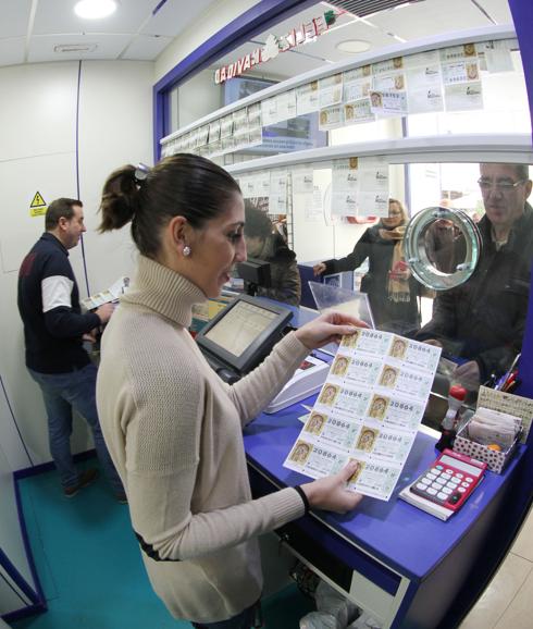 Los afortunados ganadores compraron su décimo en la provincia de Valencia