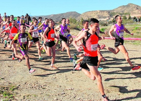 Participantes en el Regional de cross-Trofeo Ciudad de Puerto Lumbreras. 